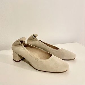 Everlane Day Heel - Tan Suede